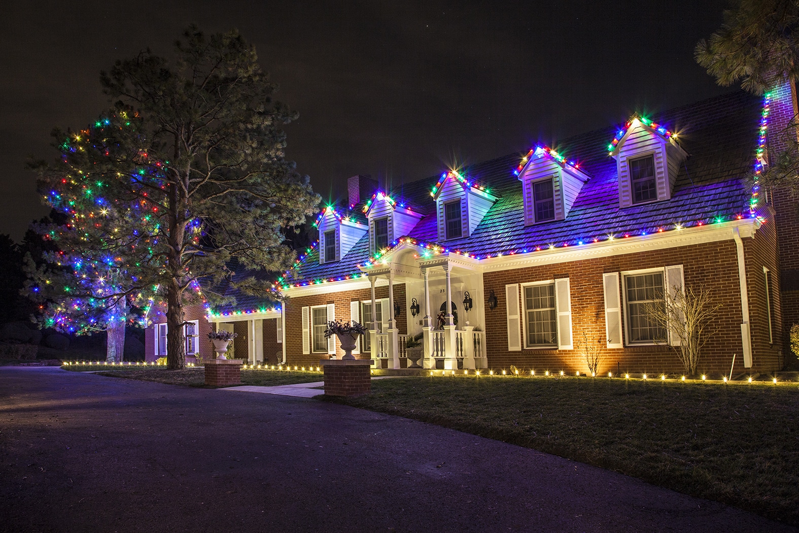 Residential Holiday & Christmas Lighting Gallery Swingle Landscape