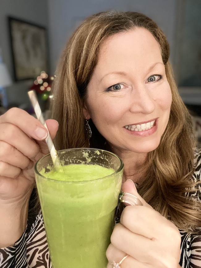 Energy Boosting Green Smoothie Better Than Coffee