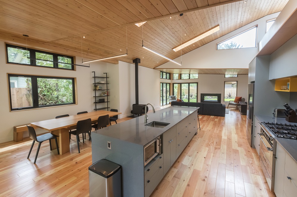 Burnside Discover Tofino