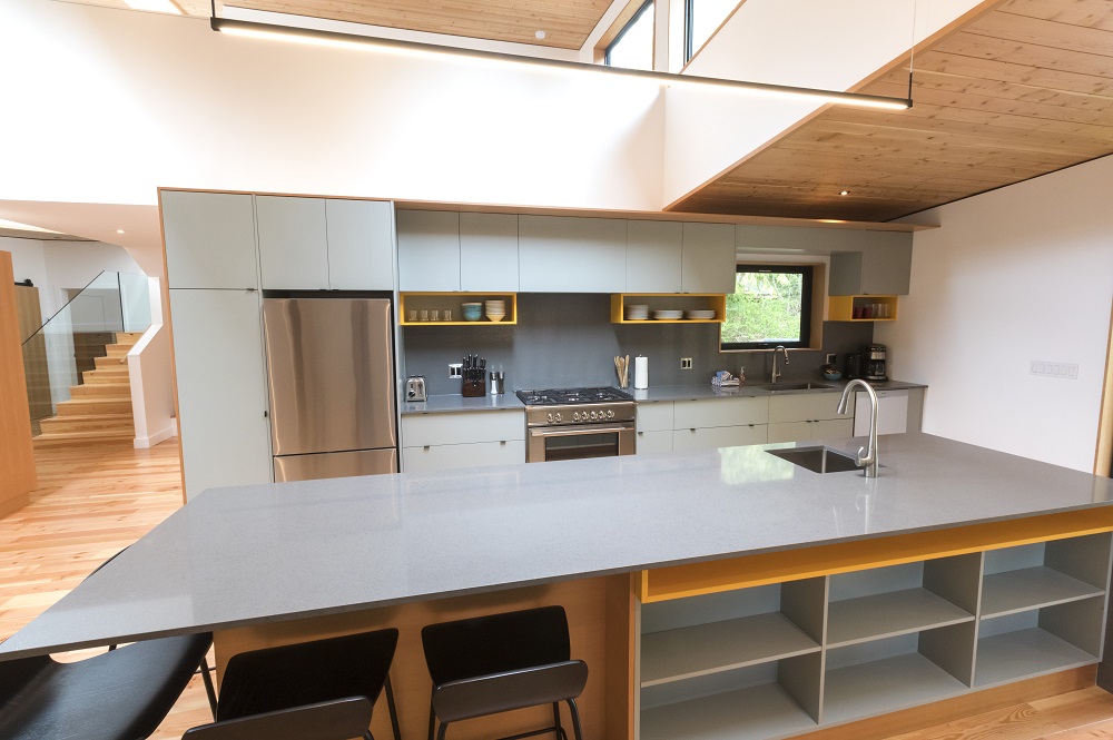 Burnside Discover Tofino