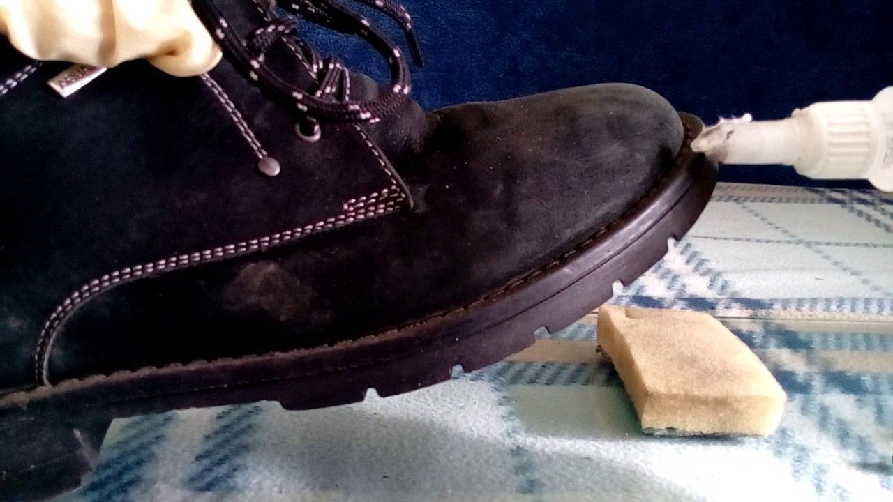 Classement des meilleurs adhésifs pour chaussures