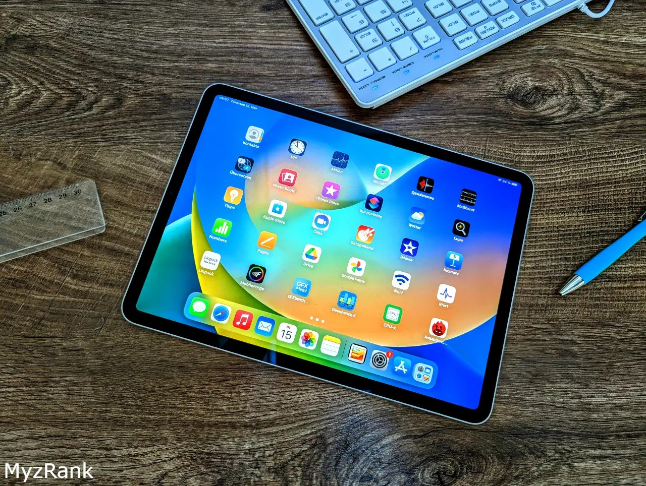 Best iPad for students in 2024 Specs & Prices MyzRank