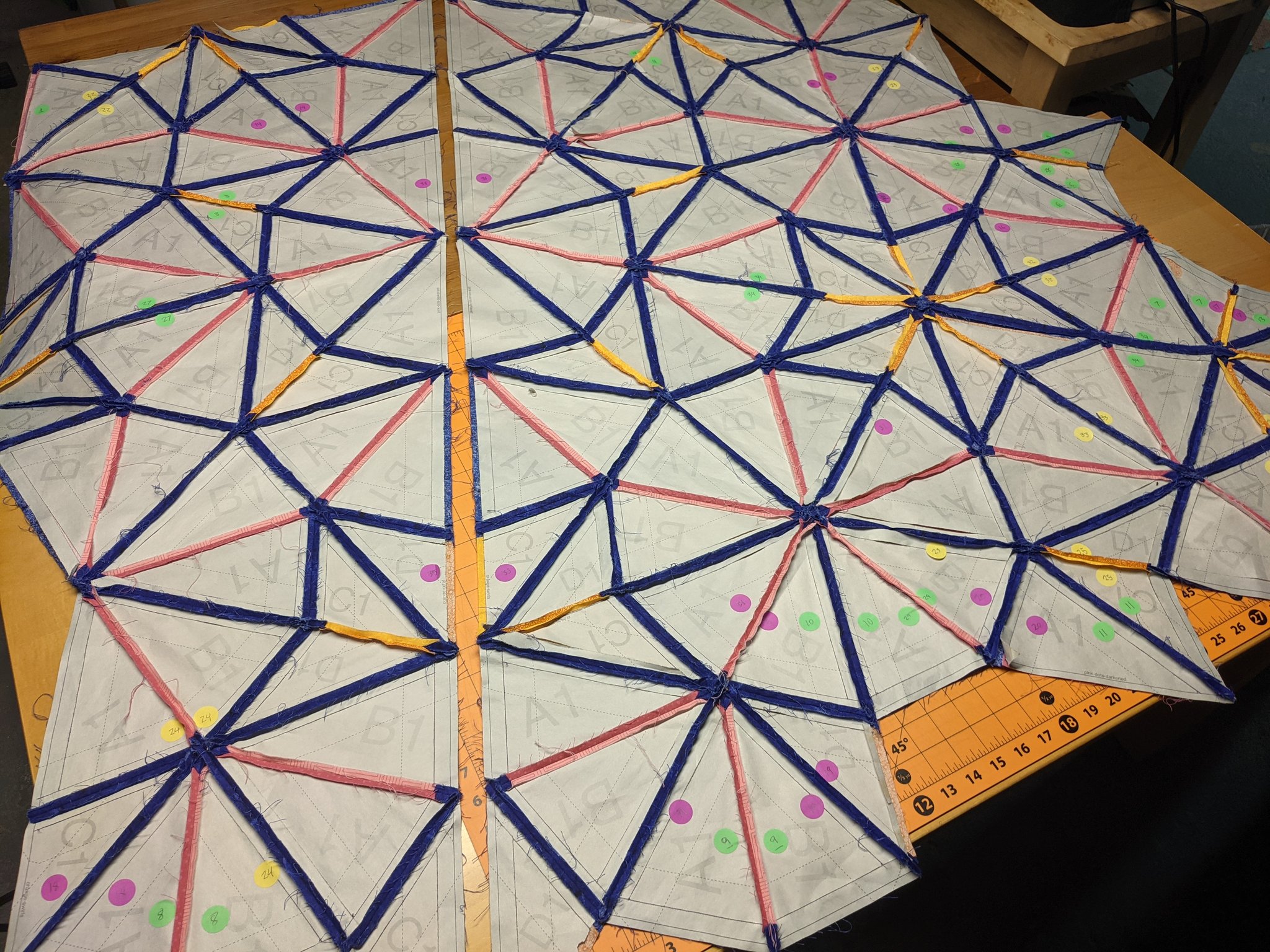 Penrose tiling quilt