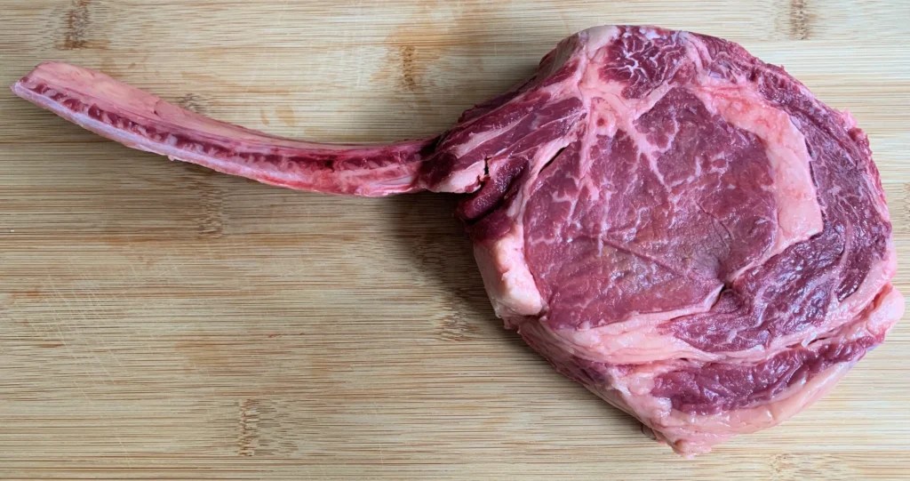 イギリス産牛肉 コート・ド・ブッフ/cote de boeuf = 骨付きリブロース 株式会社西島畜産