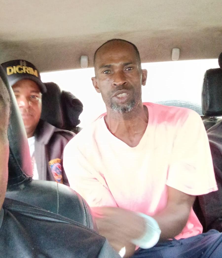 DICRIM captura hombre marcado de matar un perro a palos en Monte Plata