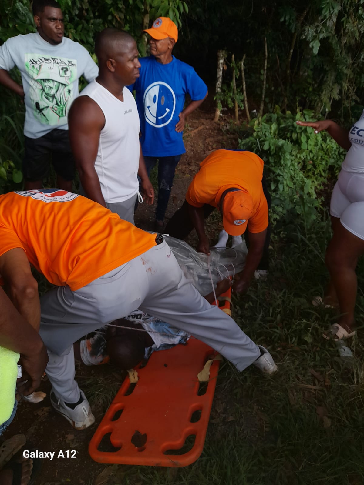 Investigan hecho en el que hombre murió tras caer de puente, en comunidad de Monte Plata