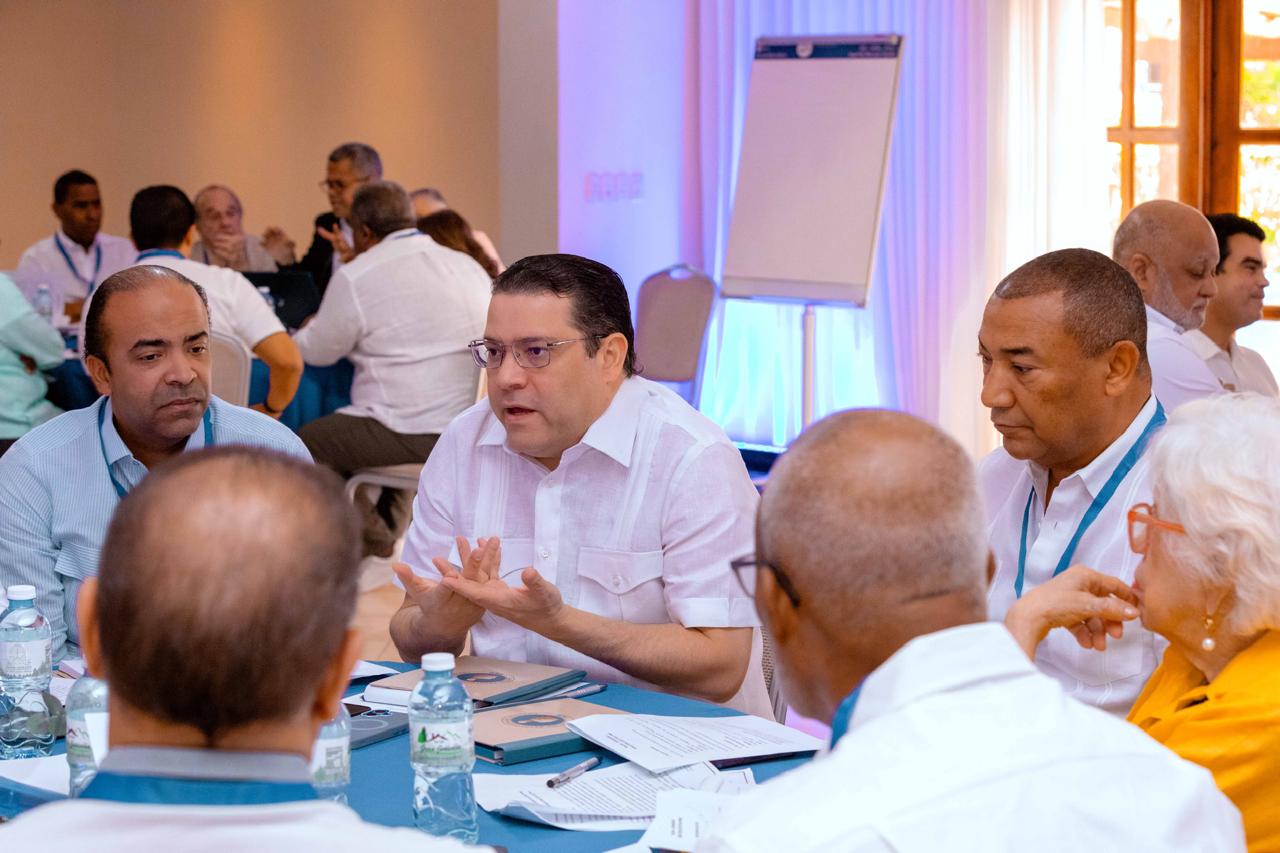 Samuel Pereyra participa en taller táctico del PRM anejo a Dirección Ejecutiva