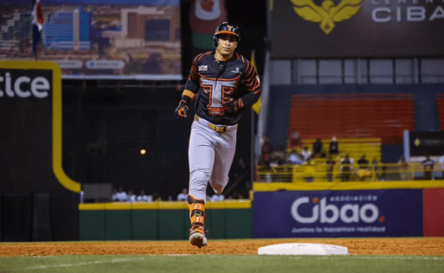 Toros del Este aplastan 17-1 a las Águilas Cibaeñas y siguen empates en la cima del RR