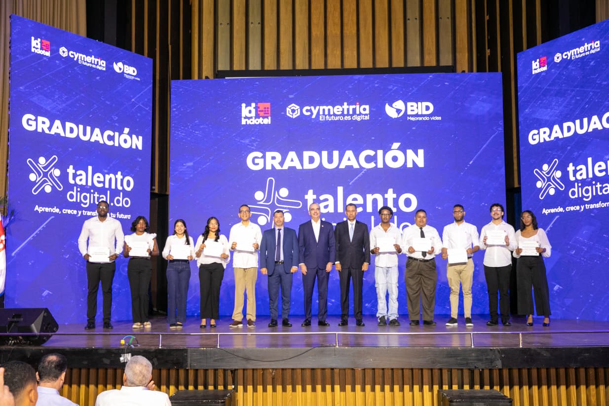 Abinader encabeza medición de 5,000 jóvenes del software Talento Digital