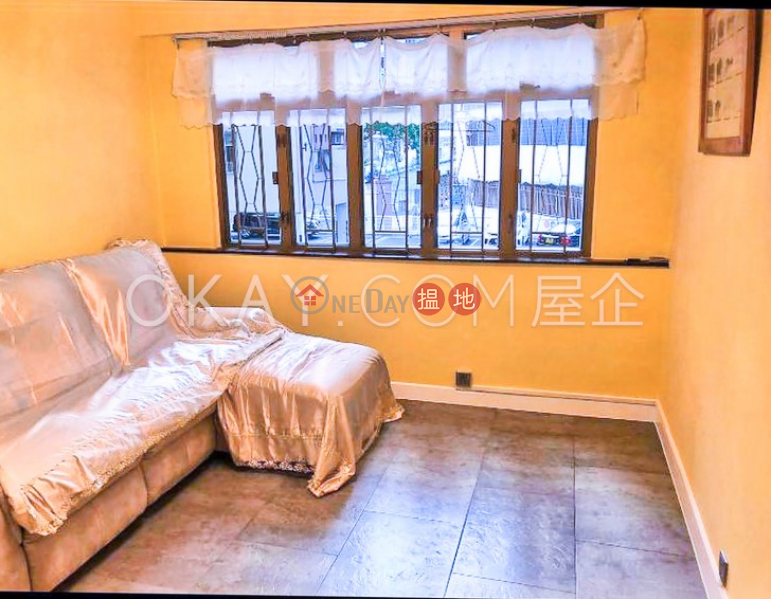 Unique 2 bedroom in North Point For Sale Pak Cheung Court Bedford