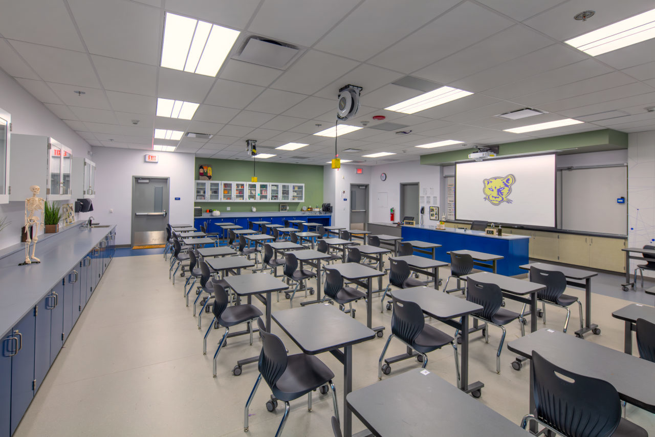 Del Campo High School Science, Media Commons & CTE Building Nacht & Lewis