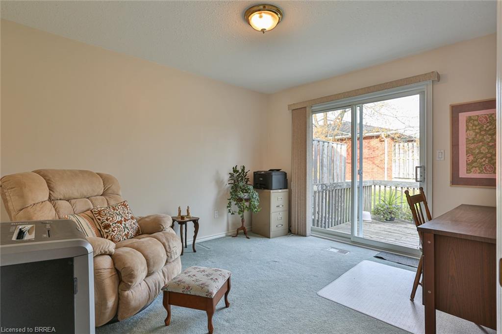 175 VICTORIA Street, 34, Simcoe, Ontario N3Y 5L8 Nadene Aasla