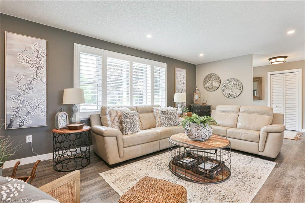 59 TUTELA HEIGHTS Road, Brantford, Ontario N3T 1A4 Nadene Aasla