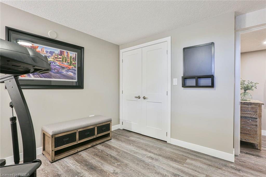 59 TUTELA HEIGHTS Road, Brantford, Ontario N3T 1A4 Nadene Aasla