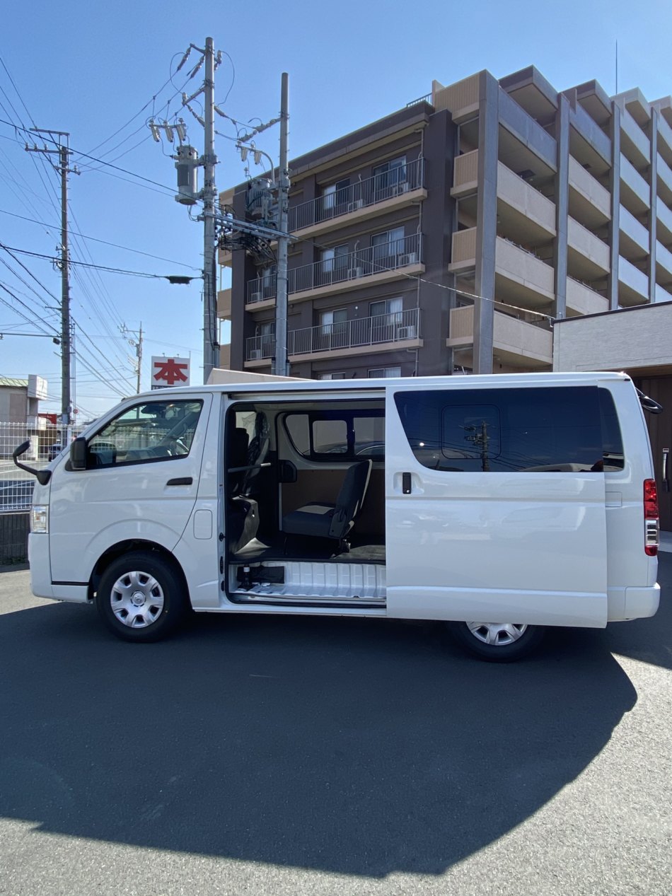 ハイエース バン レンタカーのなごみ