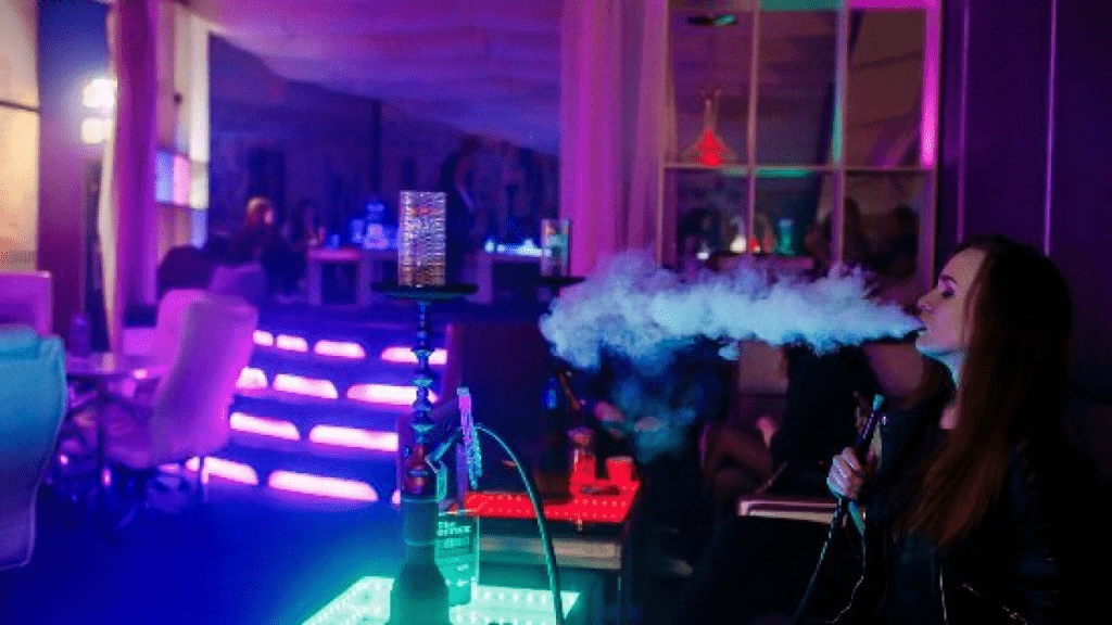 Nagpur Police Raids Coffee Lounge busting Hookah Parlour Nagpur Oranges