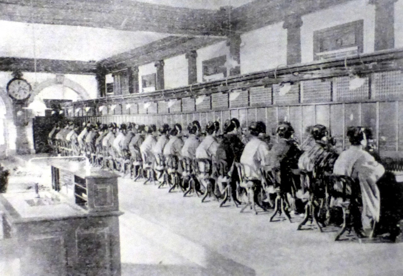 12月16日今日は何の日？：電話創業の日 なぐブロ