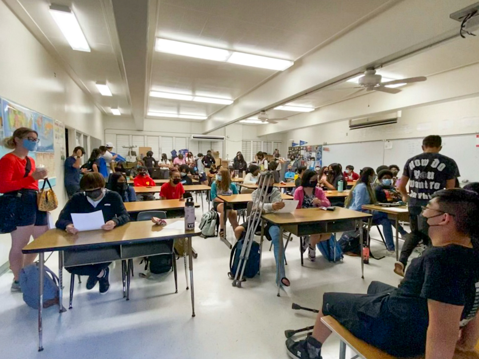 Mock trial prepares to pack the court NA HOKU O MOANALUA
