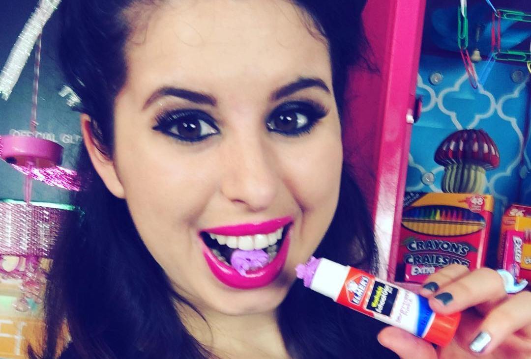 How Much Money GlitterForever17 Makes On YouTube - Net Worth - Naibuzz