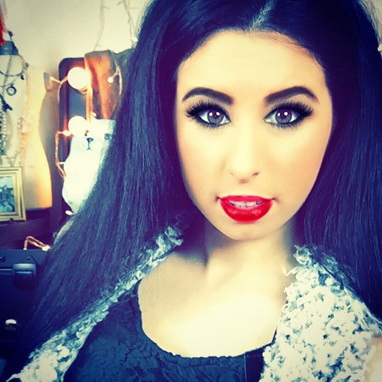 How Much Money GlitterForever17 Makes On YouTube – Net Worth