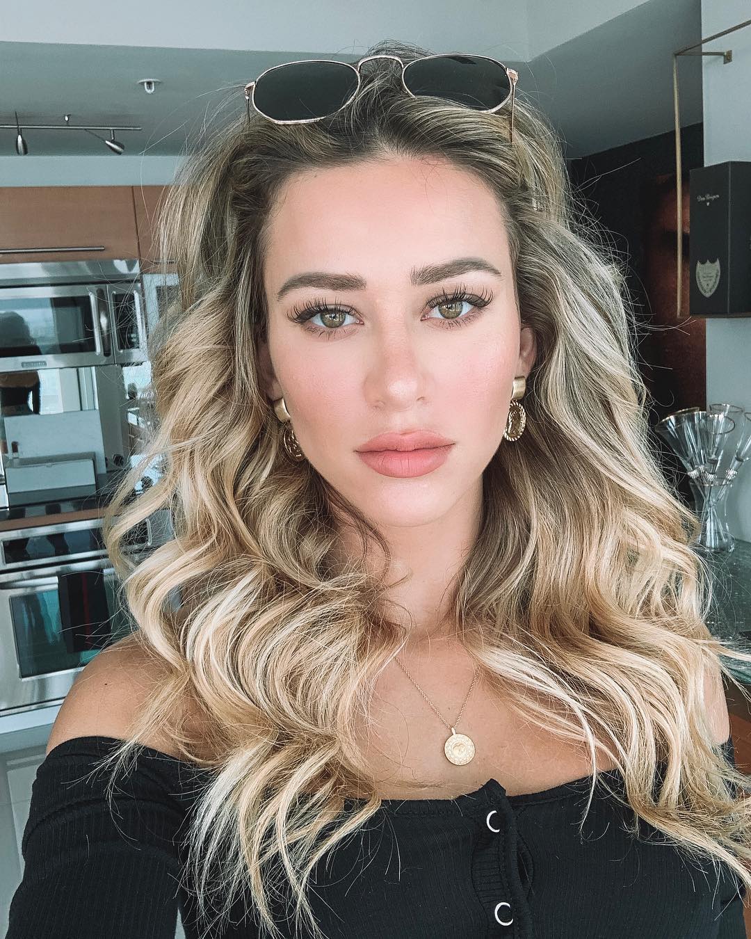 Cindy Prado – Inside The Life Of The Instagram Model