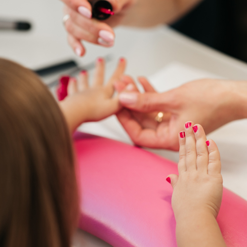 St Louis Park Nail Salon Paul Smith