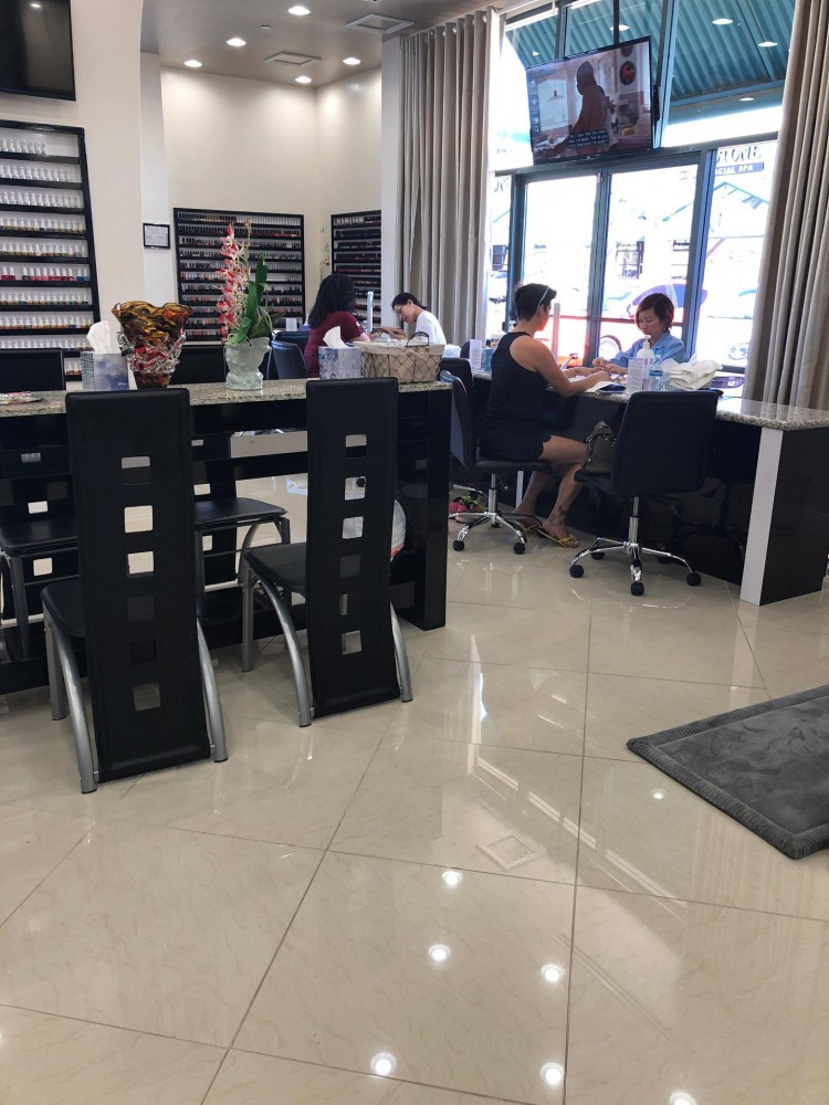 Nail Connect DELUXE NAIL BAR CẦN BÁN TIỆM NAILS vùng Scottsdale, AZ