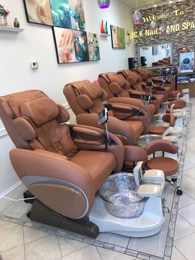 Nail Connect C & K Nail & Spa CẦN GẤP THỢ NAILS NAM VÀ NỮ