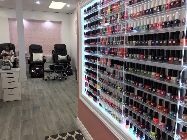 Nail Connect Buff N File Nail Spa NEW** tiệm vùng Tempe cần nhiều
