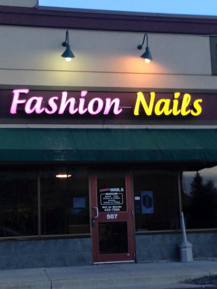 Nail Connect FASHION NAILS Nail Tech