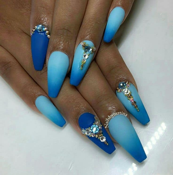 25 Hottest Royal Blue Nail Ideas for 2021 NailDesignCode