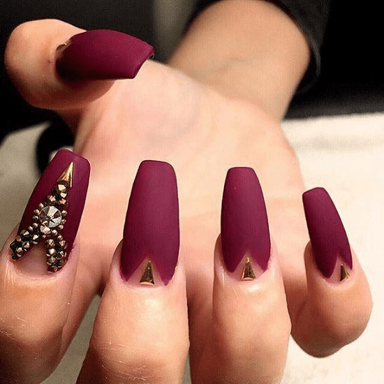 20 Classy Maroon Matte Nails You Must See NailDesignCode