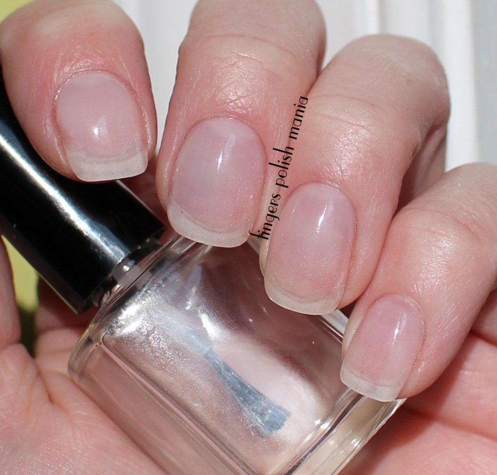 Nail Polish Remover Vs. Acetone What's The Difference?