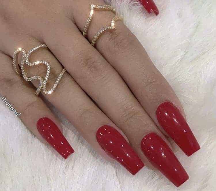 3 Best Nail Shapes for Chubby Fingers to Flatter The Fatties