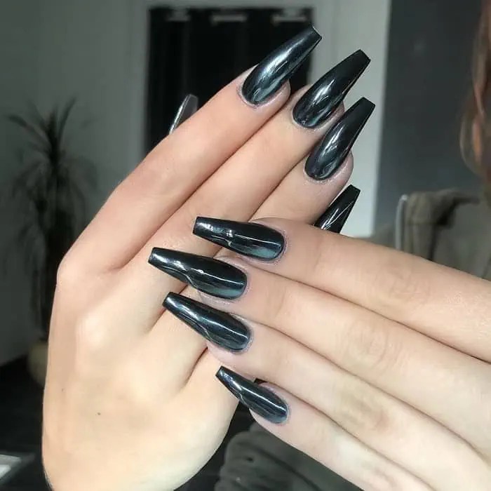 81 Boldest Black Nail Designs to Stand Out of The Crowd