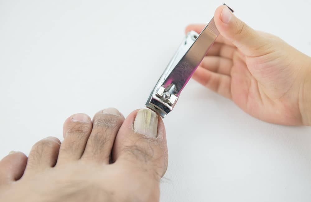 How to Cut Your Thick Toenails At Home NailDesignCode