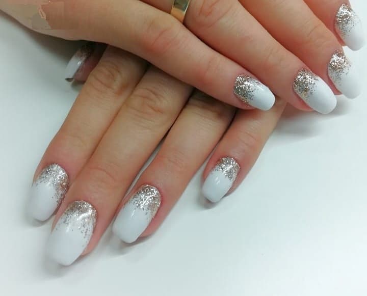 30 Winning Looks With White and Silver Nails NailDesignCode