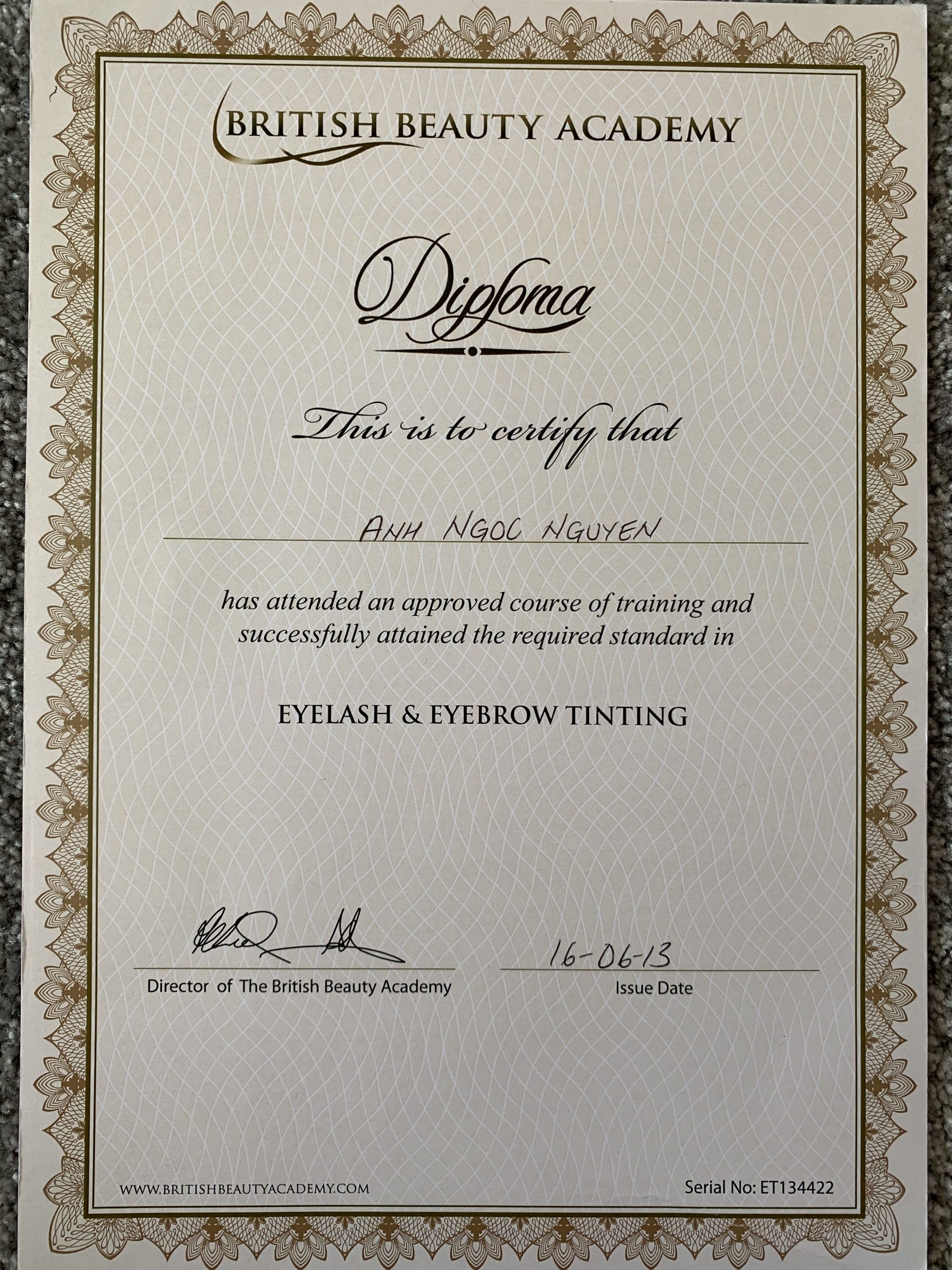 Qualifications Nail Paradise Southport