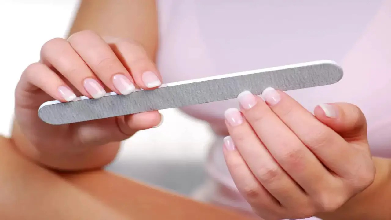 Maintaining And Cleaning Glass Nail Files
