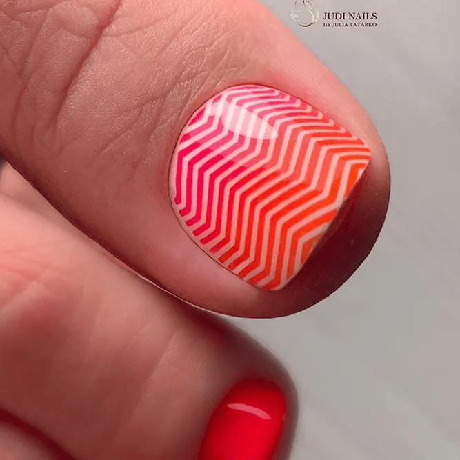 Neon Pattern Toe Nails