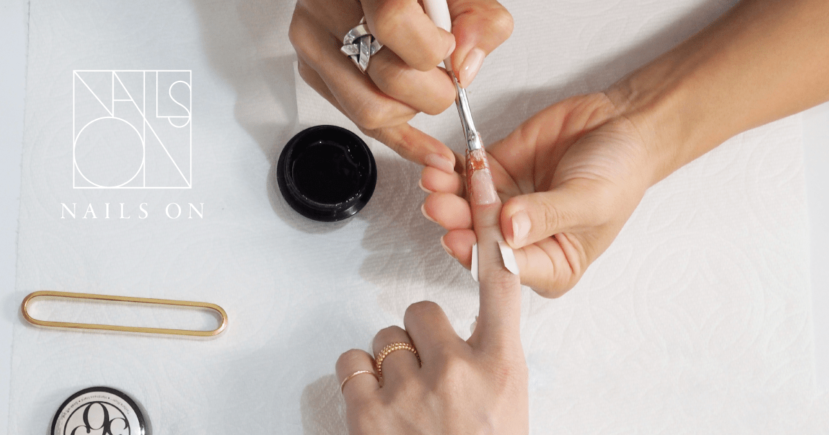 NAILS ON salon & school