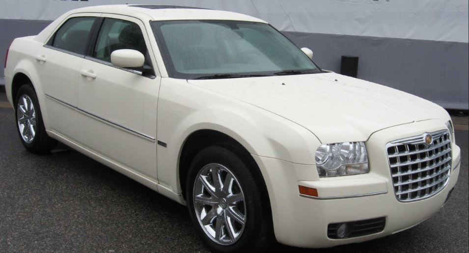 Kenyan ‘Pimps’ Chrysler To Look Like a Rolls Royce Phantom (PHOTO)