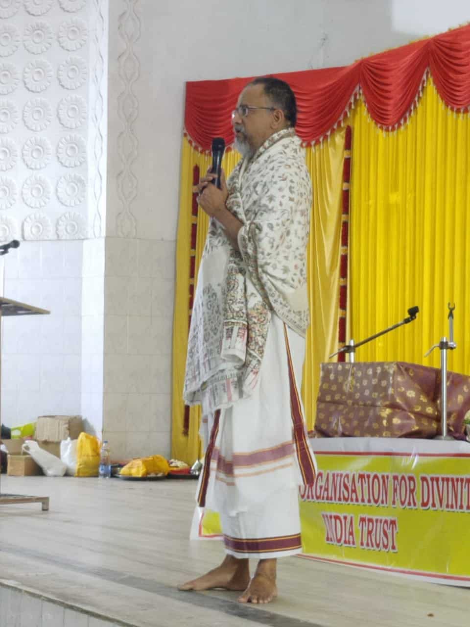 Sri Swamiji's Satsang in Vandavasi Namadwaar