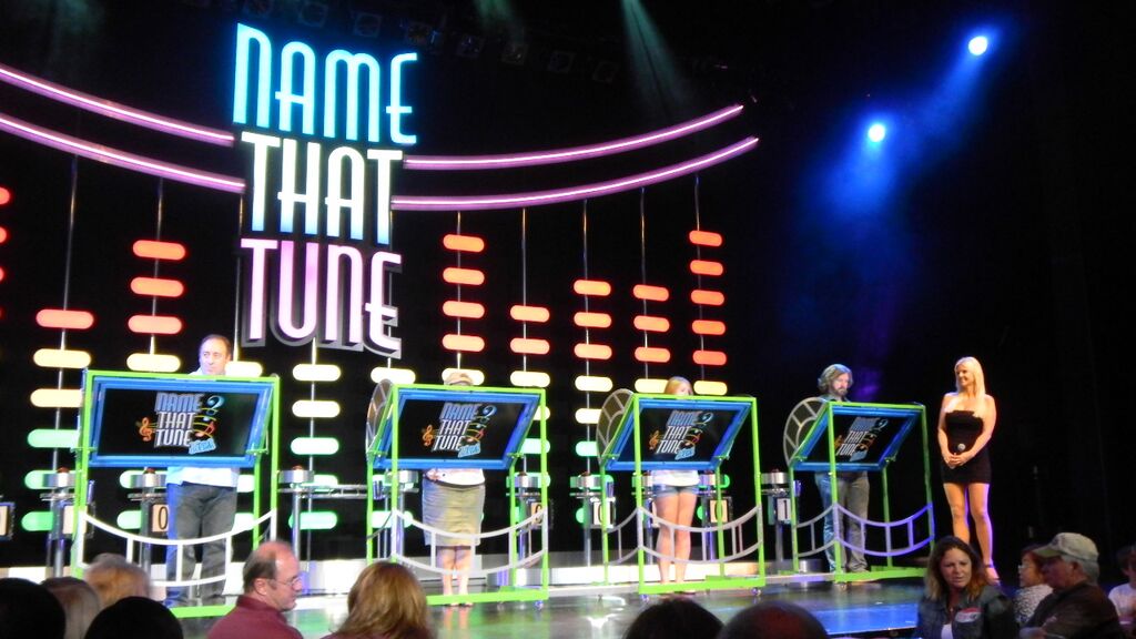 Name That Tune / Name That Tune Supersizes Classic Game Show Tv Tonight