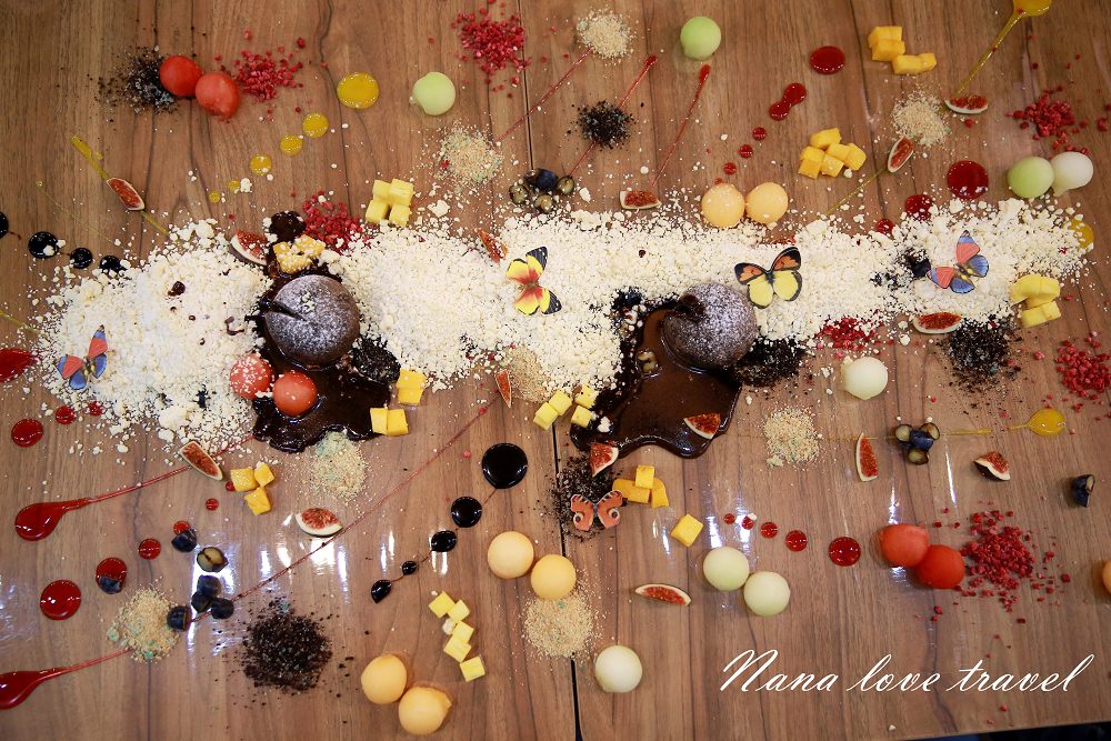 澳門美食》楊枝金撈甜品。超屌畫板直接在桌上作畫!?居然還可以吃!?/愛評網2017澳門食況LiveShow