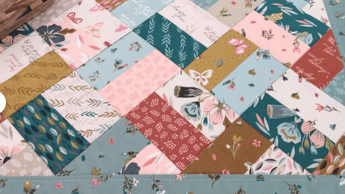 5 Fun and Easy Easter Table Runner Patterns For Your Home Nana Sews