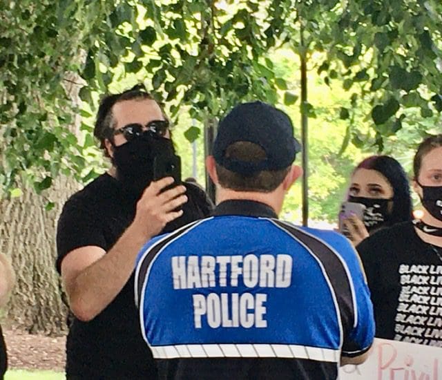 Lamont signs police reforms, but tells cops, ‘You’re my heroes’ Nancy