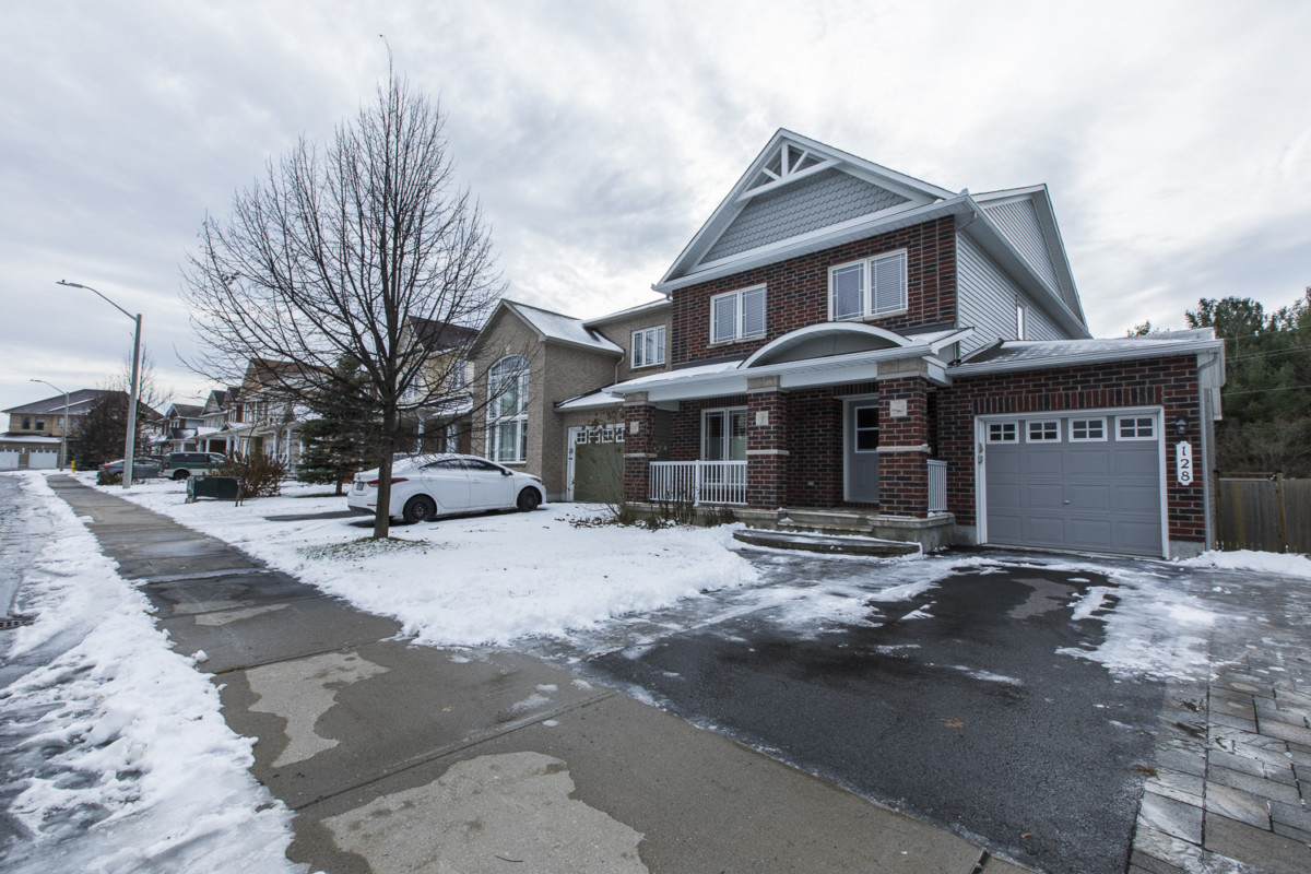 Listings in Grant, Kanata Nancy Wright Team