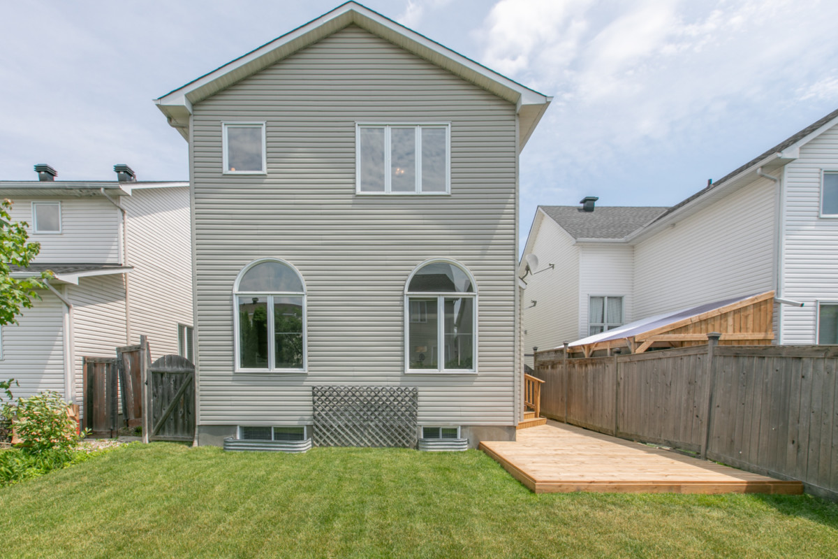 5 Mattawa Crescent, Bridlewood Kanata RealEstate Agent Nancy