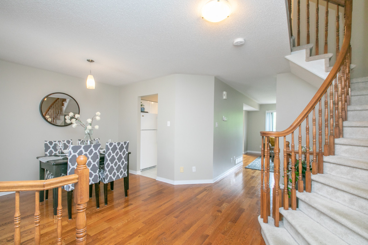 16 Cohen Avenue, Katimavik Kanata RealEstate Agent Nancy Wright Team